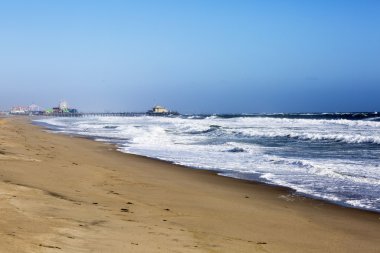 Eğlence Parkı Pasifik okyanus plaj manzara üzerinde.