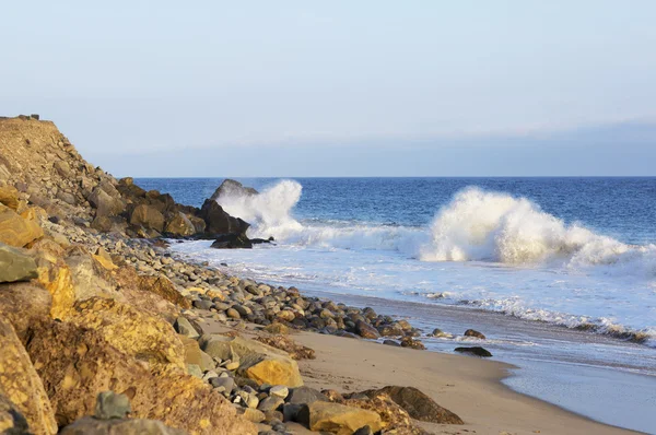 Paisaje de playa en Malibú . — Foto de Stock