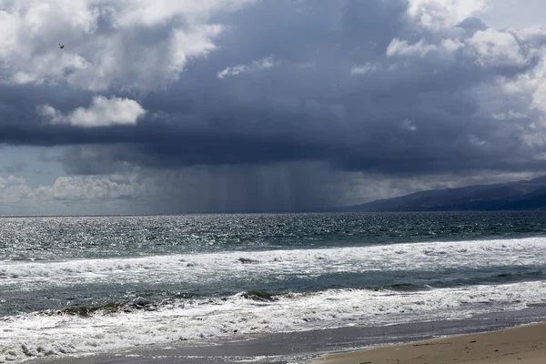 Océano Pacífico durante una tormenta . —  Fotos de Stock