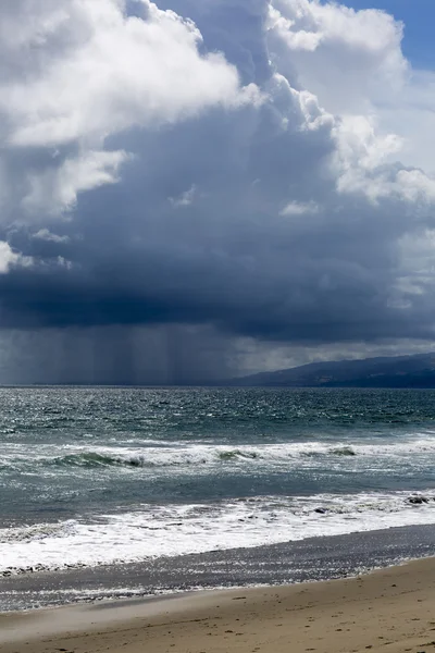 Océano Pacífico durante una tormenta . —  Fotos de Stock