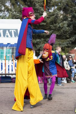 Bay Pezho bebekler göçebe.