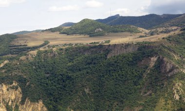 Dağları yakınında teleferik, kanatları Tatev