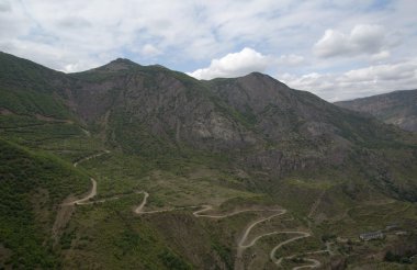 Dağ manzarası. Ermenistan (Tatev manzara).