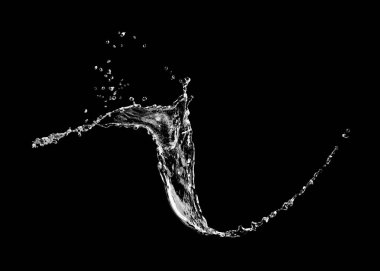 Siyah arkaplanda su sıçraması