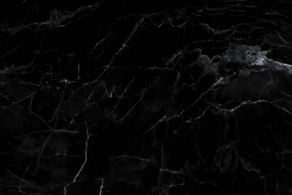 Yanan maytap siyah arkaplanda izole edildi