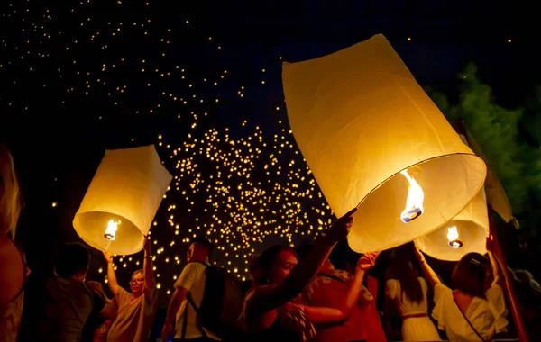 Festival Linterna Loy Krathong Peng Chiang Mai Tailandia Noviembre 2019 — Foto de Stock