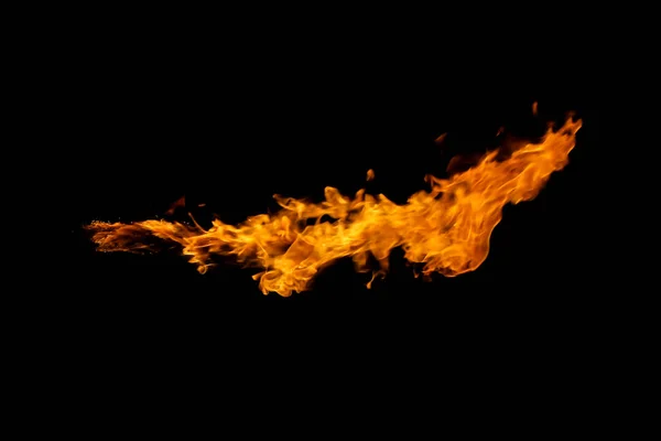 Flammen Auf Schwarzem Hintergrund — Stockfoto