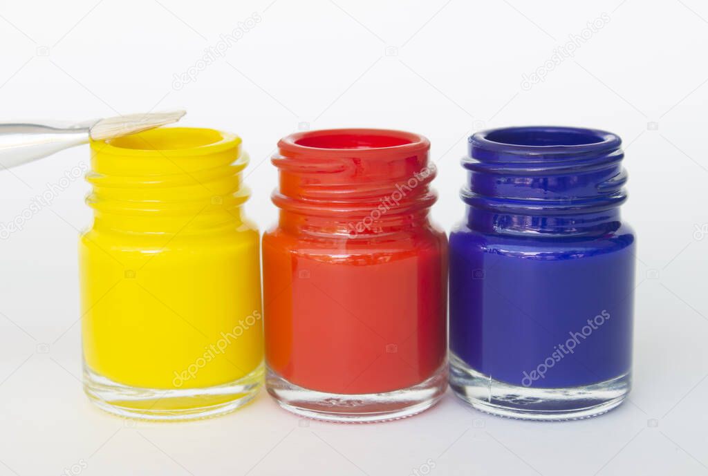 Primary color on white background.