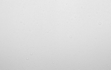 Beyaz arka planda su damlası kavramı