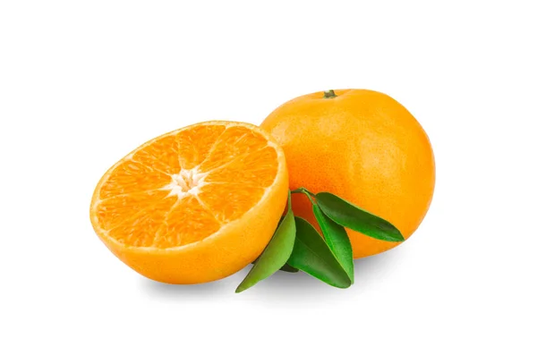 Orangefarbene Früchte Isoliert Auf Weißem Hintergrund — Stockfoto