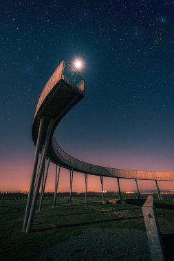 Kobyli Vrch tepesindeki gözcü kulesi, Güney Moravya Bölgesi - Çek Cumhuriyeti.