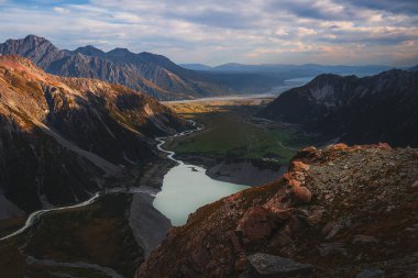 Sefton Bivvy, Aoraki Dağı. Cook Ulusal Parkı, Yeni Zelanda