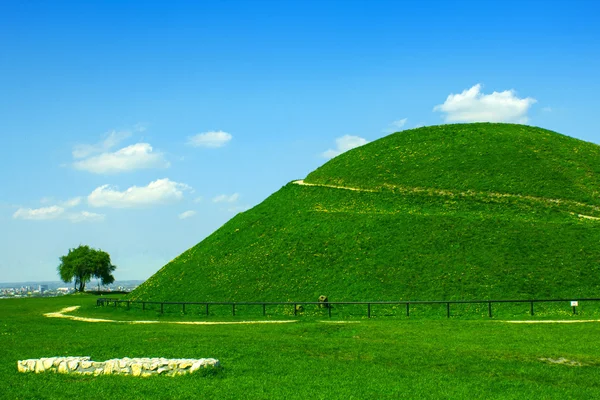 Krakow şehrinde eski Höyük.