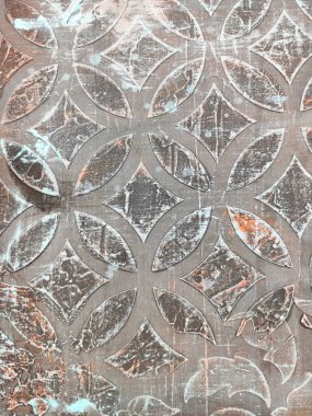 Geometrik Arap Yardım Örgütü. Duvarda kirli alçı deseni var. Grunge eski püskü süs. Eski dekoratif duvar süsü. Sefil Vintage Arabesk Şablonu. İtalyan Antika Duvar Kağıdı.