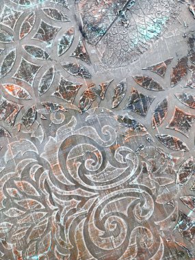 Geometrik Arap Yardım Örgütü. Eski dekoratif duvar süsü. İtalyan antika duvar kağıdı. Grunge eski püskü süs. Sefil Vintage Arabesk Şablonu. Duvardaki Kirli Alçı Deseni.