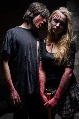  Kaç aşk zombi içinde