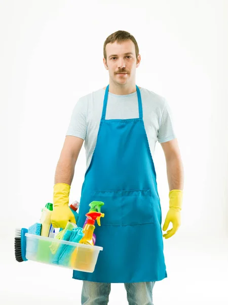 Kaukasische Conciërge Met Schort Wasbak Met Schoonmaakmiddelen Witte Achtergrond — Stockfoto