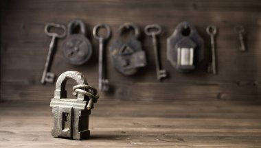 asma kilit, kilit ve anahtar modelleri 1800