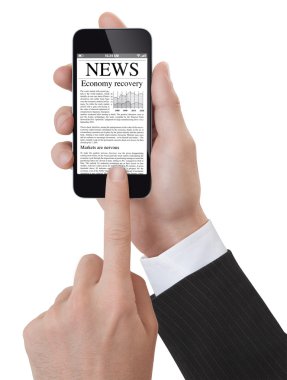 Bir Smartphone ile haber tutan el