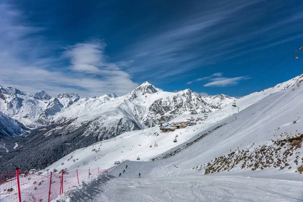 Café Restaurants Sur Une Piste Ski Hiver Journée Ensoleillée Contre — Photo