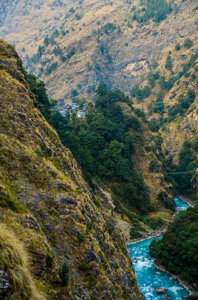 Jagat Village Deep Mountain Valley Marshyangdi River Annapurna Circuit Trek — Stock Photo, Image