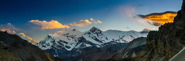 Vista Panorâmica Monte Gangapurna Pôr Sol Vista Campo Superior Thorung — Fotografia de Stock