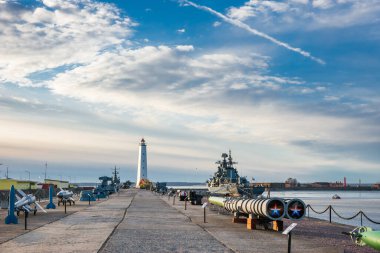KRONSTADT, RUSSIA - 1 ARALIK 2018 Kronstadt otobanındaki Patriot tema parkı.