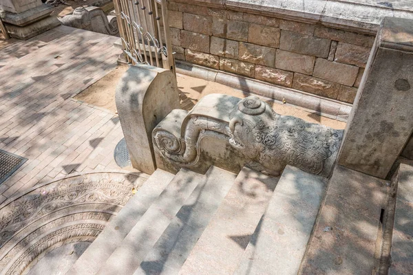 Maansteen Trap Van Sri Maha Bodhi Tempel Anuradhapura Sri Lanka — Stockfoto