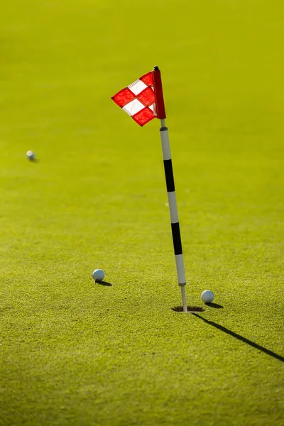 Flag Balls Golf Course — Stock Photo, Image