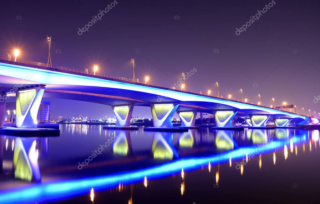 5 noviembre 2020 Dubai EAU. Hermosa vista nocturna de invierno del