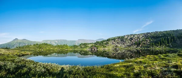 Lago Montain azul — Foto de Stock