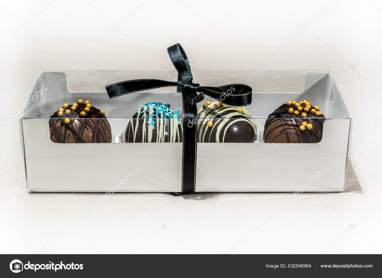 Набор Шоколадных Бомб Подарочной Коробке Мини Зефиром Белый.