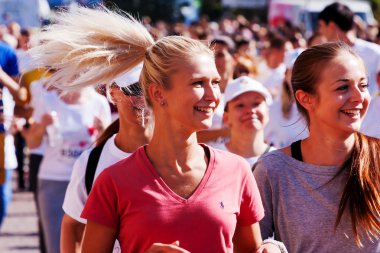Kiev 22 geleneksel kitle maraton kestane çalıştırmak aradı. İki gi