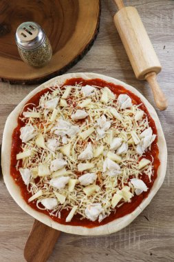 Yengeçli ev yapımı pizza çok lezzetlidir..