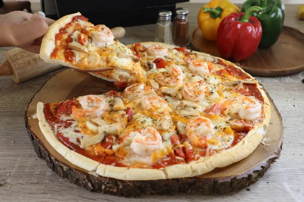 Домашняя Пицца Морепродуктами Перец Вкусный — стоковое фото
