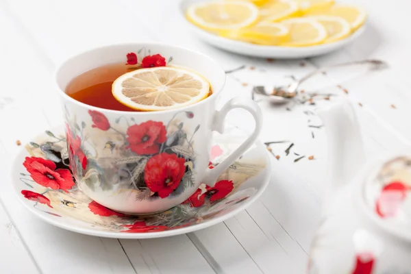 Tea with lemon — Stock Photo, Image