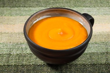 kabak çorbası kasede