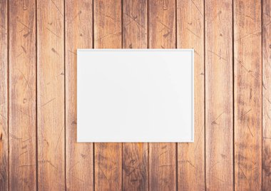 Kırsal ahşap duvarında noel süsleri olan tek parça 8x10 Yatay Beyaz Çerçeve. Kırsal ahşap arka planda noel süsleri olan boş bir poster modeli. 3B Hazırlama