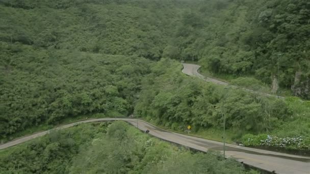 Estrada de montanha — Vídeo de Stock