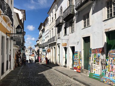 Eski kasaba sokaklarındaki binalar ve insanlar, seyahat çekimleri.