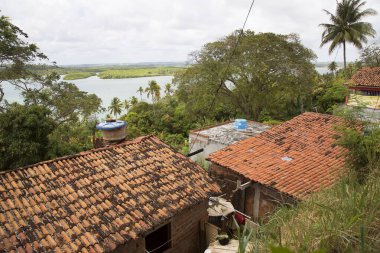 Yerel evlerin dış görünüşü