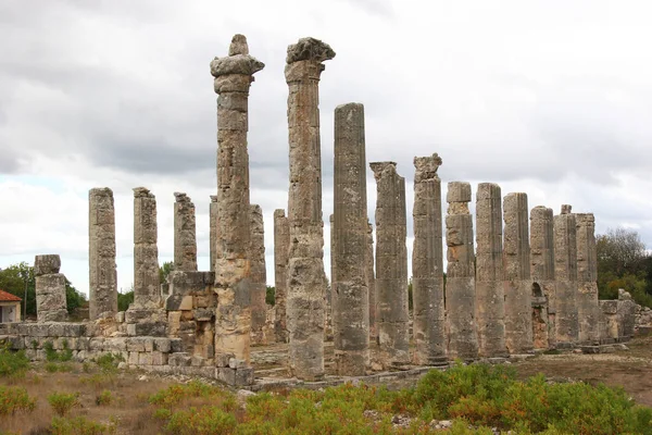 Храм Церковь Зевса Ольбиоса Диокайсарея Ольба — стоковое фото