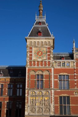 Hollanda, Amsterdam 'daki eski tren istasyonu.