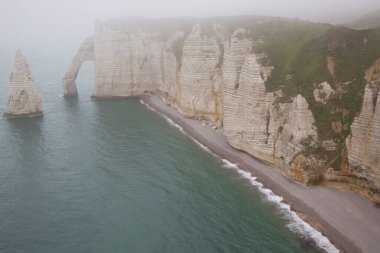 Sisteki güzel uçurumlar