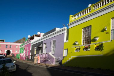 Capetown 'un tipik bir turistik bölgesindeki eski ve tarihi bo-kaap şehir merkezi.