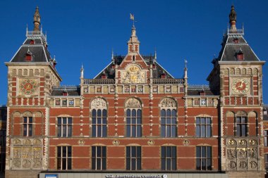 Hollanda, Amsterdam 'daki eski tren istasyonu.