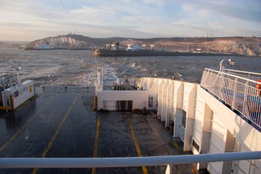Dover ve Calais arasındaki feribotlar tarafından işletilen Canterbury Feribotunun görüntüsü.