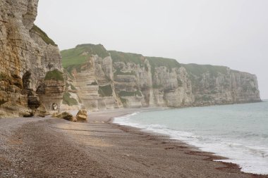 Deniz kıyısının güzel manzarası