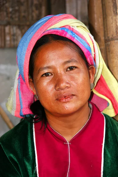 Traditionelle Thailändische Frau Einem Kleid — Stockfoto