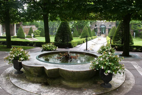 Bela Propriedade Rockefeller Com Jardim — Fotografia de Stock